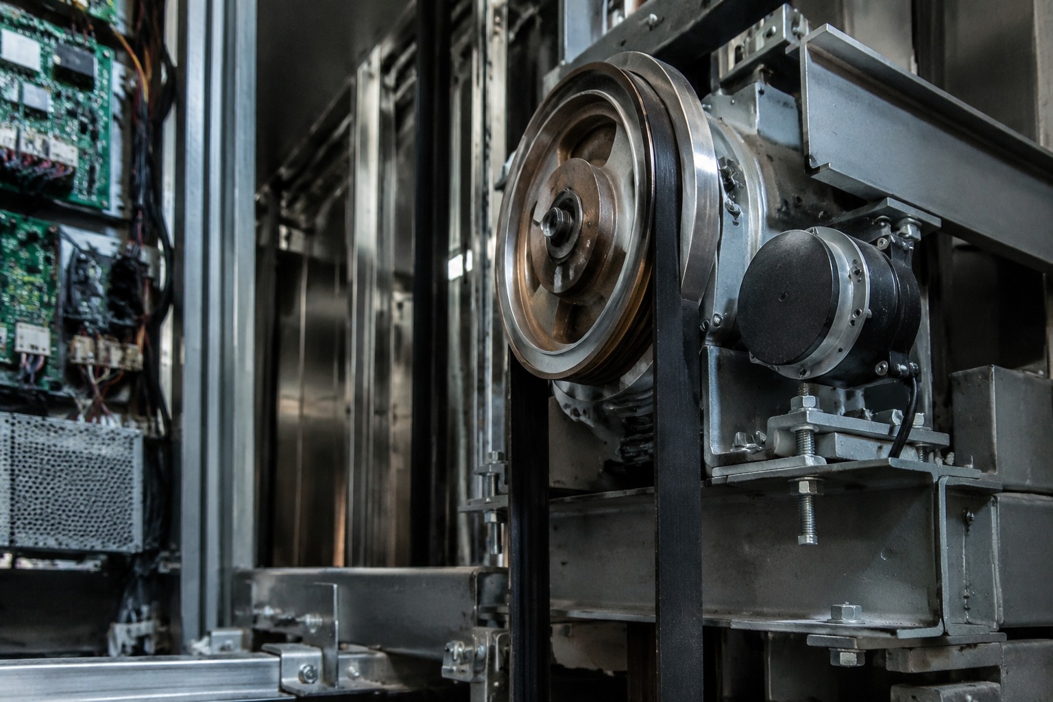 Choosing Elevator Encoders for South Africa Lifts Today